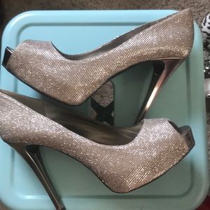 Guess Silver Sparkle Pumps